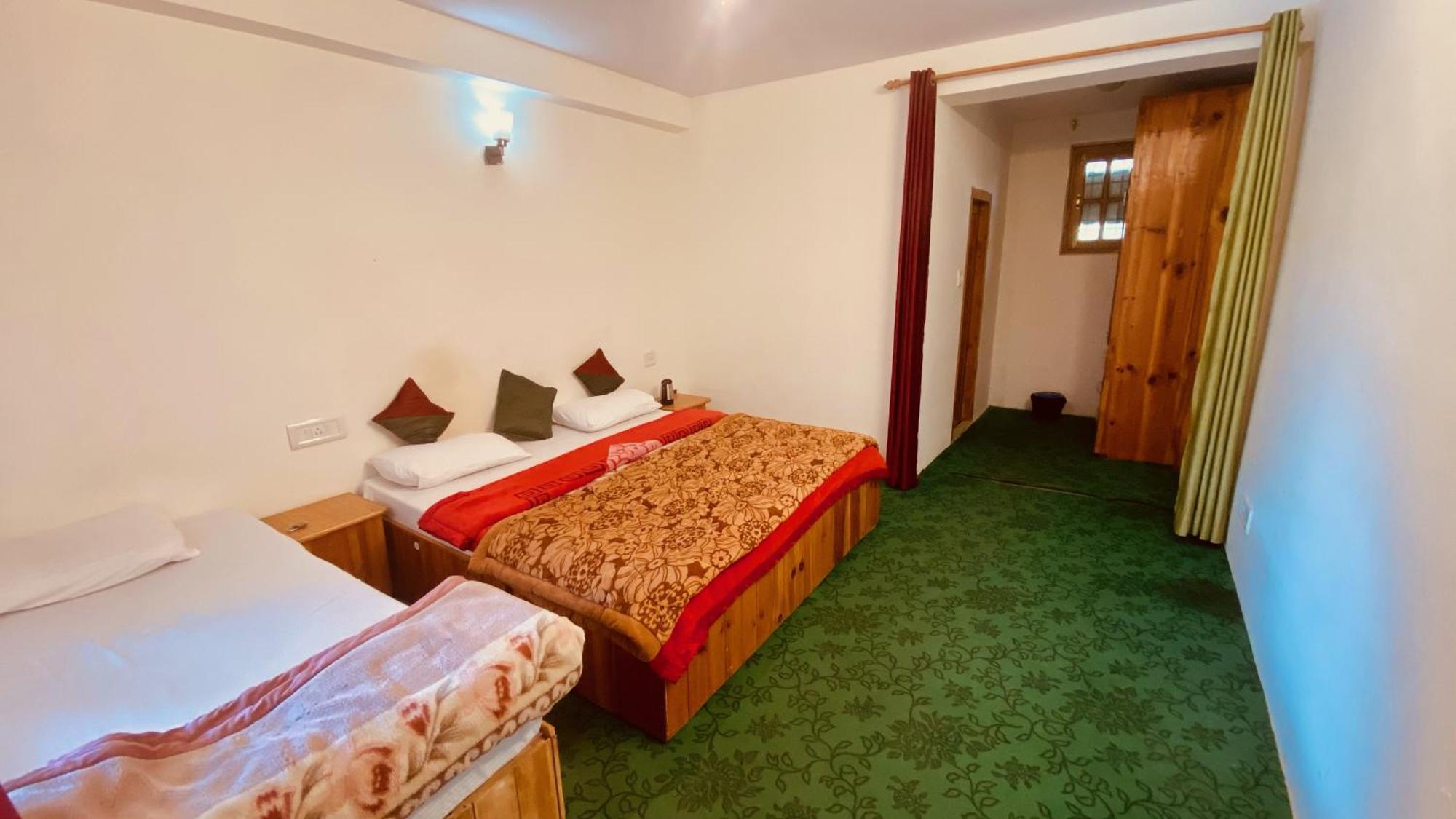 Madpackers Manali Hostel Luaran gambar